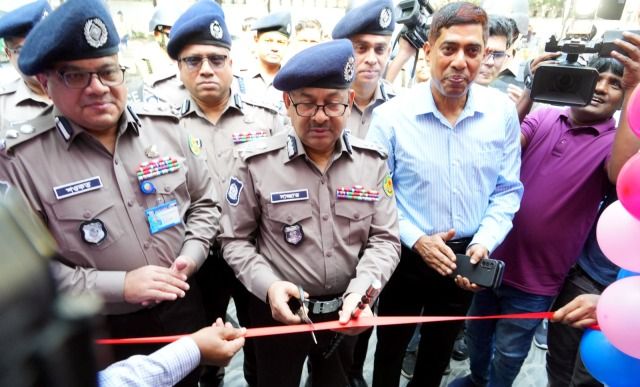ডিবির সাইবার সাপোর্ট সেন্টার শুভ উদ্বোধন করলেন ডিএমপি কমিশনার