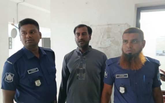 আলোচিত সেই সদস্য স্বপন মেম্বার ধর্ষণ ও পর্ণোগ্রাফি মামলায় গ্রেফতার