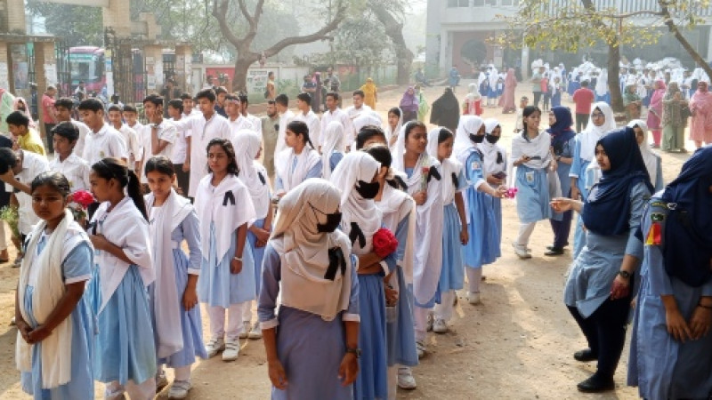 টানা ৩৮ দিনের ছুটিতে শিক্ষাপ্রতিষ্ঠান