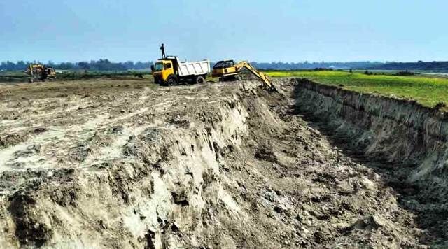 যমুনার অবৈধ বালু মাফিয়া চক্র কি প্রচলিত আইনের ঊর্ধ্বে? প্রশ্ন আলোকদিয়াবাসীর