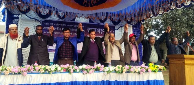 পত্নীতলায় জনগণের মুখোমুখি এমপি প্রার্থীরা