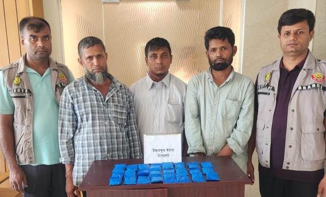 গোয়েন্দা পুলিশের অভিযানে ৫০০০ পিস ইয়াবা উদ্ধার, গ্রেফতার তিন
