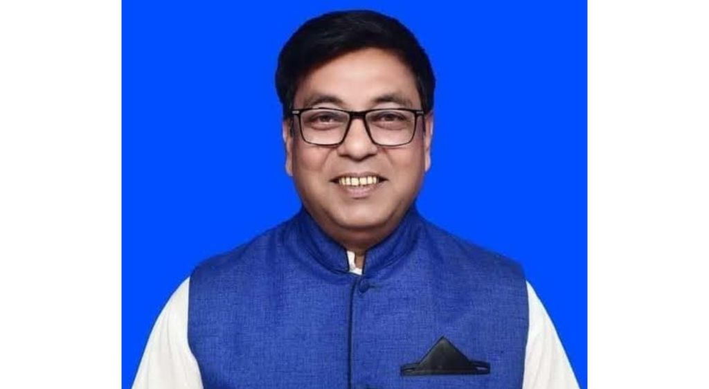 বড়াইগ্রামে সাবেক উপজেলা চেয়ারম্যান আ'লীগ নেতা মোয়াজ্জেম হোসেন বাবলু গ্রেফতার