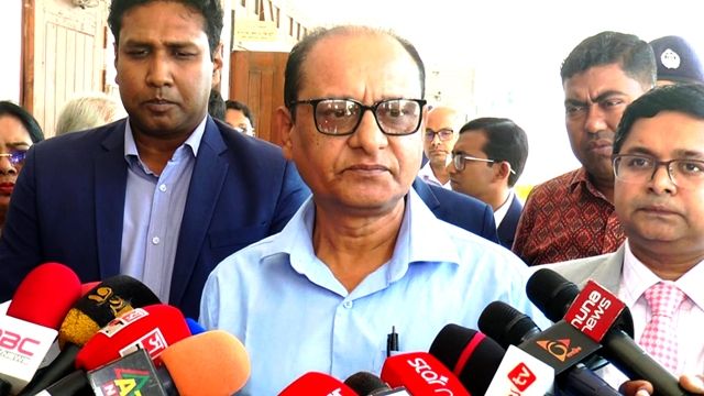 বছরের শুরুতেই শিক্ষার্থীরা বই হাতে পাবে : গণশিক্ষা উপদেষ্টা