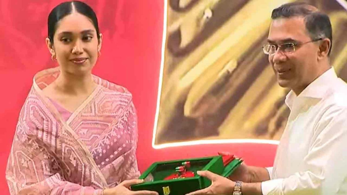 খালেদা জিয়ার পক্ষে স্বাধীনতা পুরস্কার গ্রহণ করলেন জাইমা রহমান