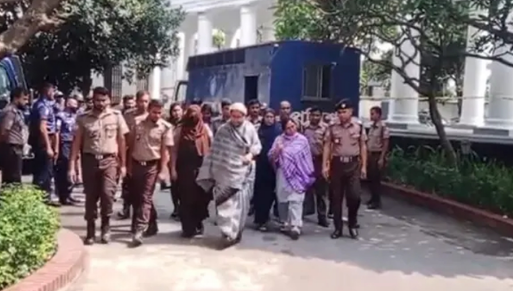 শাপলা চত্বরে হত্যার মামলা: ট্রাইব্যুনালে উপস্থিত দীপু মনি-মোজাম্মেল বাবু ও ফারজানা রুপা