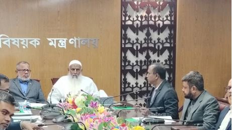 হজের ব্যাপারে কোনও ছাড় দেওয়া হবে না: ধর্মমন্ত্রী