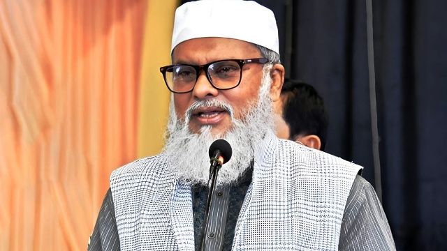 হজ কার্যক্রমে কেউ ঘুষ নিলে ফাঁসিতে ঝোলানো হবে : ধর্ম উপদেষ্টা