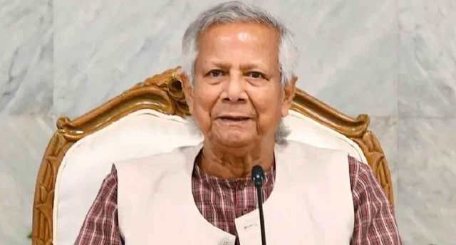 তিন বাহিনীর প্রধানকে নিয়ে প্রধান উপদেষ্টার বৈঠক