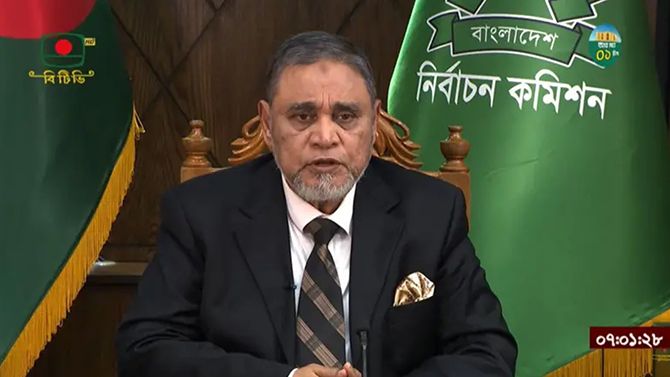 জয়-পরাজয় মেনে নেওয়ার আহ্বান সিইসির