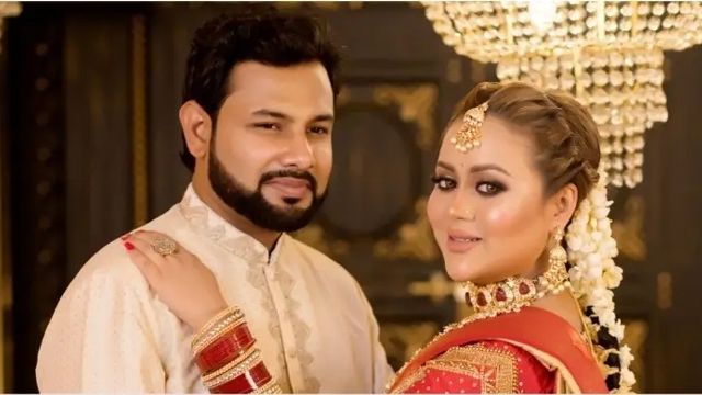 বারিশা হকের স্বামী আইসিইউতে, দোয়া চাইলেন