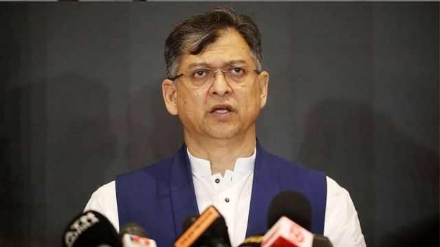 ফ্যাসিবাদী শক্তি আইনশৃঙ্খলা পরিস্থিতির অবনতি ঘটাচ্ছে : সালাউদ্দিন আহমেদ