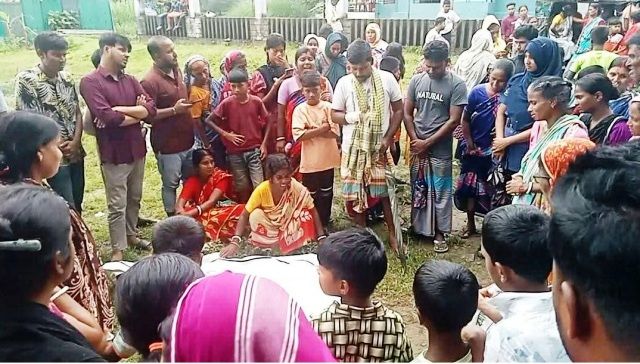 প্রতিমা বিসর্জন দিতে গিয়ে নৌকা ডুবে নিখোঁজ ২ শিশুর একজনের লাশ উদ্ধার