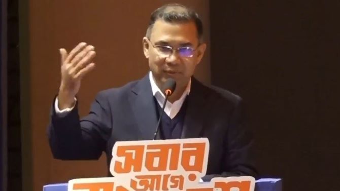 সাংবাদিকদের ‘মাননীয়’ সম্বোধন না করতে তারেক রহমানের অনুরোধ