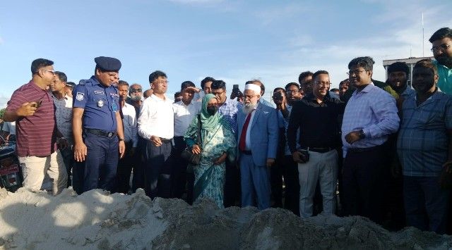 চীন সরকারের এক হাজার শয্যার হাসপাতালের জায়গা পরিদর্শণ করলেন স্বাস্থ্য উপদেষ্টা