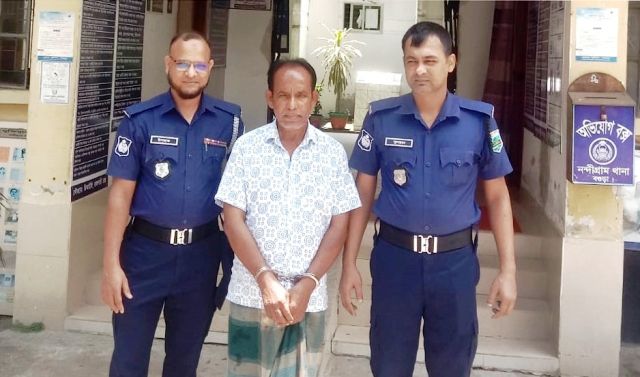 নন্দীগ্রামে নিজ বাড়ি থেকে আওয়ামী লীগ নেতা গ্রেফতার