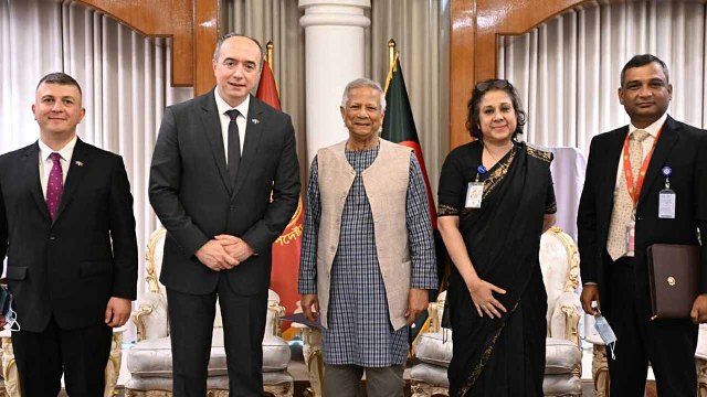 প্রধান উপদেষ্টার সঙ্গে কসোভোর রাষ্ট্রদূতের সাক্ষাৎ