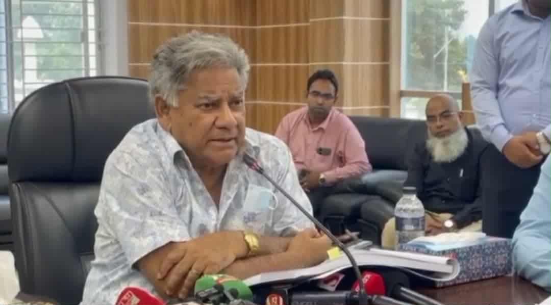 পদ্মা নদীতে থাকতে পারবেনা কোন কাটার মেশিন -মুন্সীগঞ্জে নৌ-পরিবহন উপদেষ্টা ড.শাখাওয়াত হোসেন