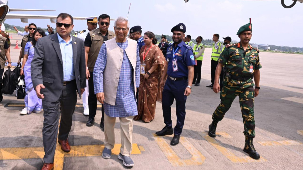 অর্থনীতির নতুন পথ  চট্টগ্রাম বন্দরকে বাদ দিয়ে অসম্ভব: প্রধান উপদেষ্টা