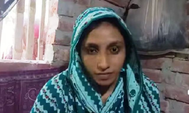 নওগাঁয় বিয়ের দাবিতে ছয় দিন ধরে প্রেমিকের বাড়িতে এক কিশোরীর অবস্থান