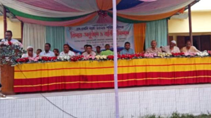 নবীনগর বিদ্যাকুট উচ্চ বিদ্যালয়ের এস,এস,সি পরীক্ষার্থীদের বিদায় ও বার্ষিক মিলাদ মাহফিল অনুষ্ঠিত