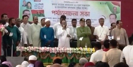 বহিস্কৃত ও হত্যা মামলার আসামীদের নিয়ে সভা! ক্ষোভে ভাসছে তানোর বিএনপি
