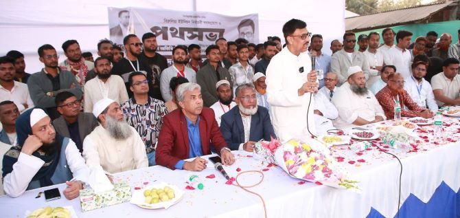 সাভারের বিরুলিয়ার কাকাবো এলাকায় ধানের শীষের নির্বাচনীয় পথসভা