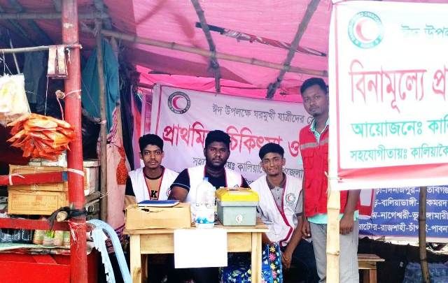 কালিয়াকৈরে ঘরমুখো মানুষের বিনামূল্যে চিকিৎসা-তথ্য সেবা