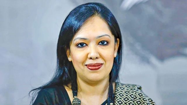মনোনয়ন না পাওয়া নিয়ে কথা বললেন রুমিন ফারহানা