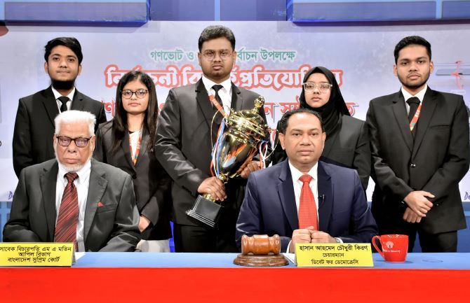 হাসিনা দিল্লি থেকে দেশের বিরুদ্ধে ষড়যন্ত্র করছে গণভোটে ‘হ্যাঁ’ ব্যর্র্থ হলে জনআকাঙ্খা ভেস্তে যাবে