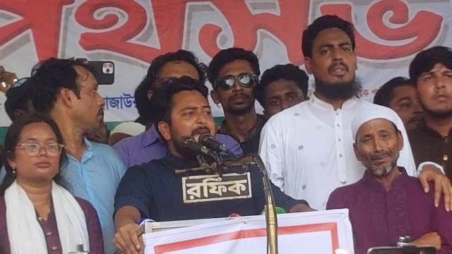 রাজনীতিতে মুজিববাদের পুনর্বাসন ঠেকাতে হবে: সুনামগঞ্জে এনসিপির পথসভায় নাহিদ ইসলাম