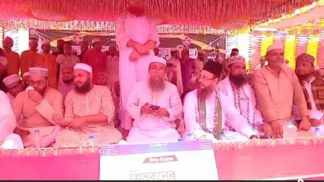 ঈদে মিলাদুন্নবী (সা.) উপলক্ষে নাসিরনগর আহলে সুন্নাত ওয়াল জামাতের বর্ণাঢ্য জসনে জুলুস অনুষ্ঠিত