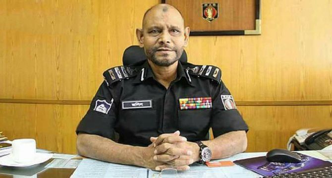 পুলিশের ডিআইজি ও চট্রগ্রাম মহানগর পুলিশের সাবেক কমিশনার আবদুল জলিল মন্ডল গ্রেপ্তার