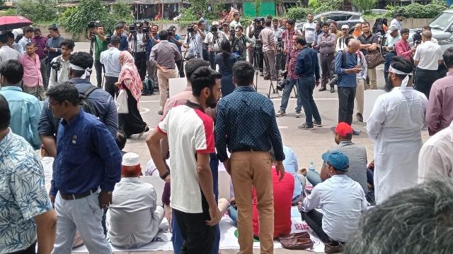 আজও চলছে এনবিআরে শাটডাউন