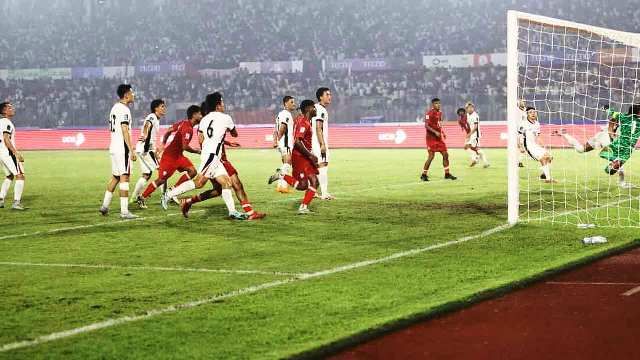 বাংলাদেশ শেষ মুহূর্তের গোলে হারল