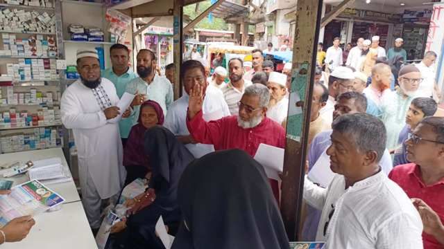 নবীনগর শিবপুর বাজারে কে এম. মামুন অর রশিদের লিফলেট বিতরণ ও গণসংযোগ দলীয় মনোনয়ন প্রত্যাশা